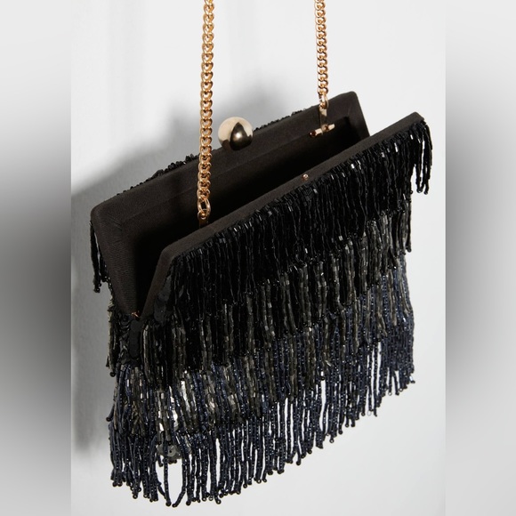 New Anthropologie Fringe Element Clutch!!🔥🔥🔥 - Picture 2 of 15